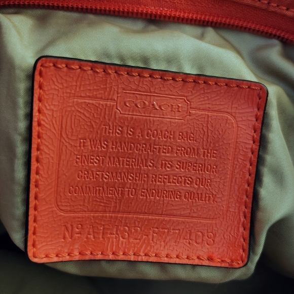 Coach Crossbody Bag - Picture 8 of 9